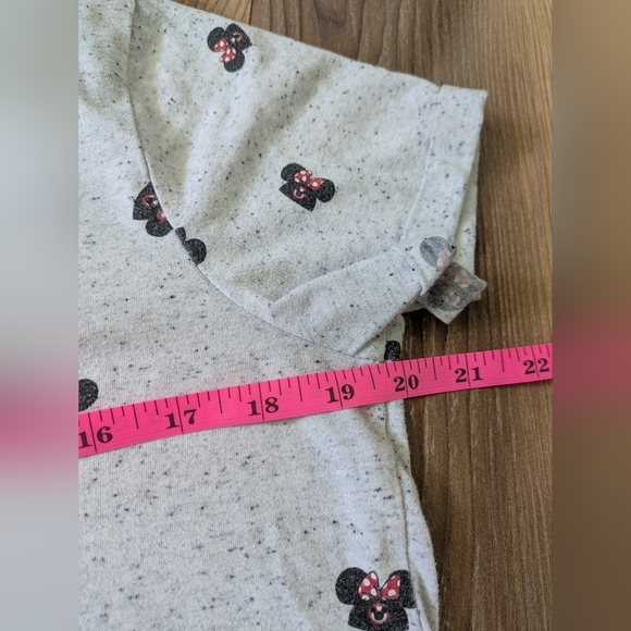 Disney Minnie Mouse Mouseketeer Club Short Sleeve Tee Park Exclusive Top Medium - Picture 7 of 12